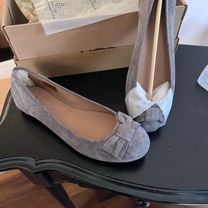 UGG ROHEN GRAY SUEDE BALLET FLATS